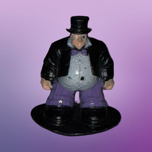 Vintage DC Comics Batman  The Penguin  Mini Figure Cake Topper Toy 1.5” B20 - Picture 6 of 6